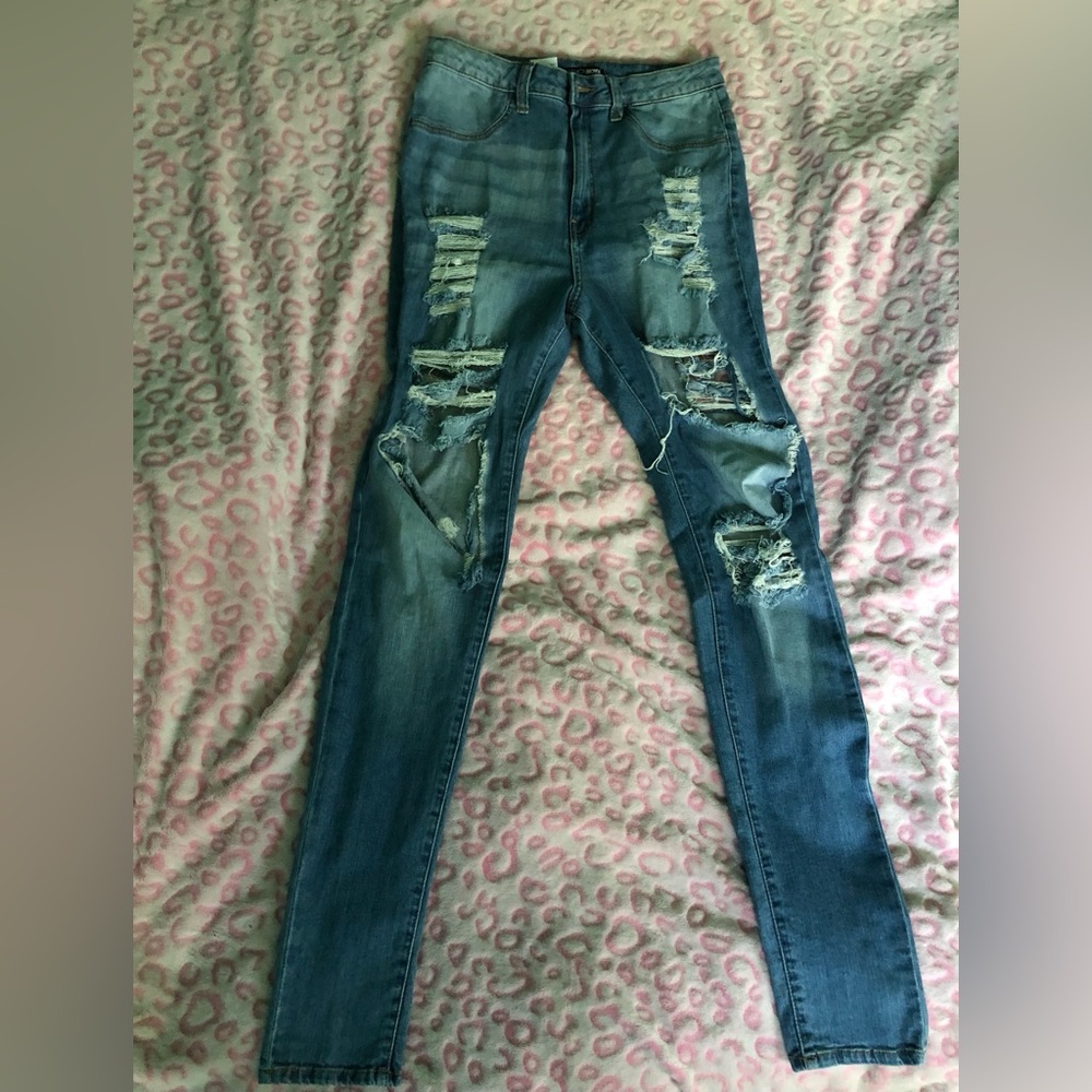 Fashion Nova Medium Wash Blue Denim Jeans